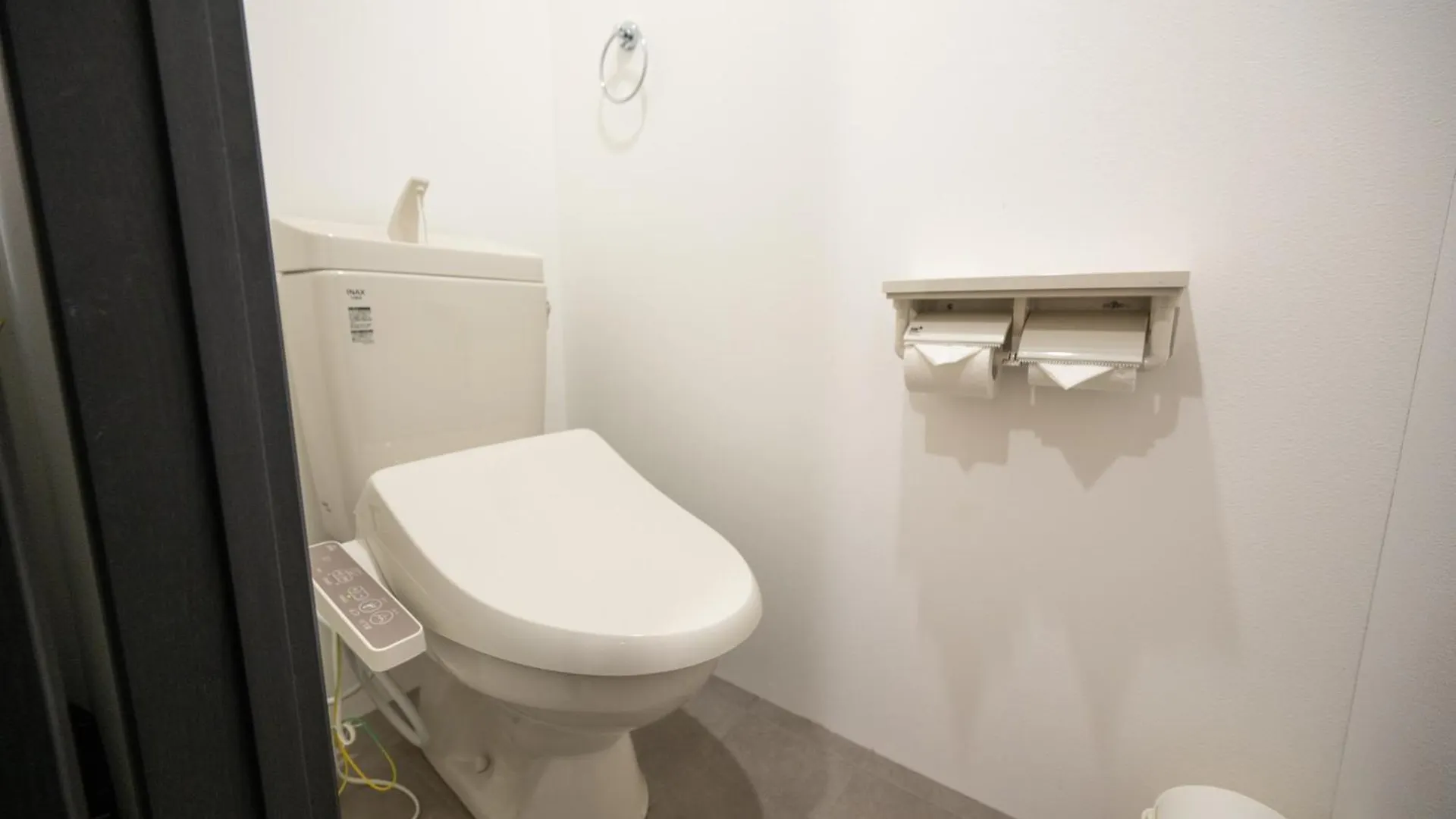 Official Trhouses 15 Minutes To Shinsaibashi, Kuromon Market And Namba Osaka 0*,  Japan